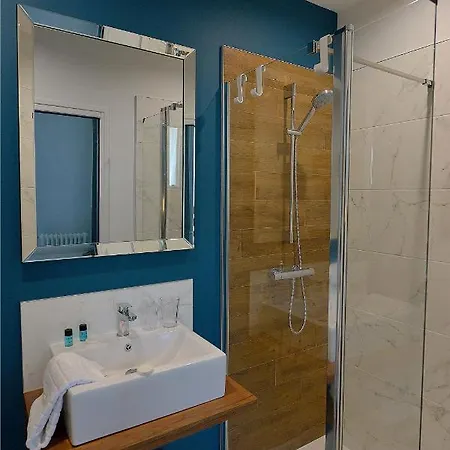 Hotell Le Tiburon Cherbourg-en-Cotentin