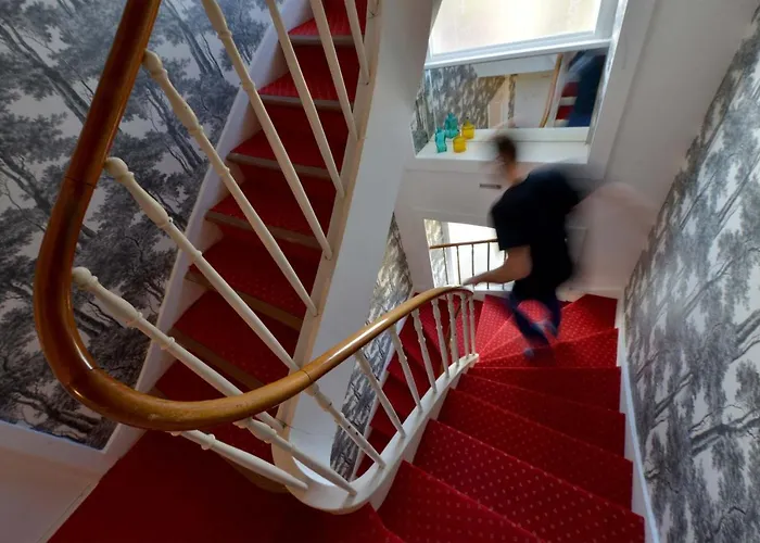 Le Tiburon 셰르부르 앙 코탱탕