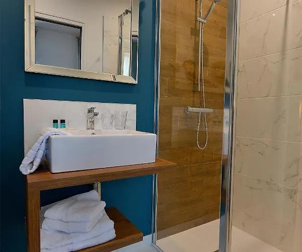 Le Tiburon Hotel Cherbourg-en-Cotentin