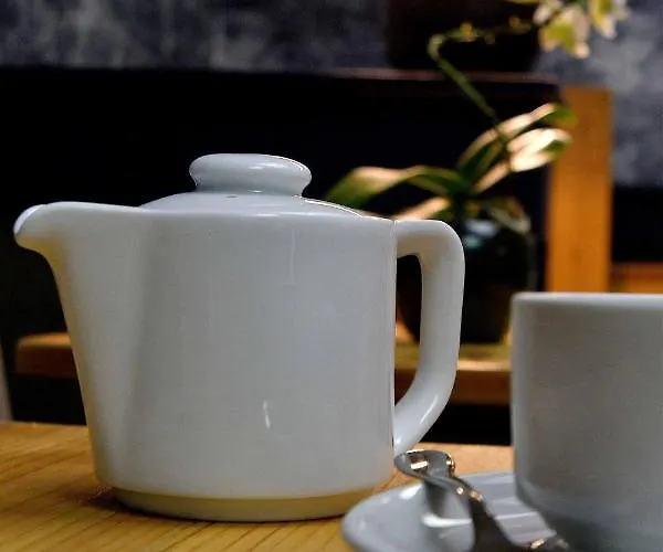 Le Tiburon 셰르부르 앙 코탱탕